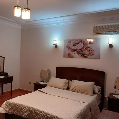 Luxurious, Fully Furnished And Well-Equipped Apartment With Modern Amenities, Stunning Views, And Convenient Location For Remote Work Or Studying From Home Cairo Exterior photo
