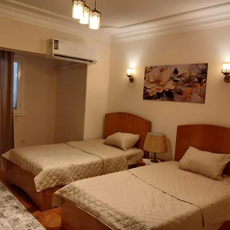 Luxurious, Fully Furnished And Well-Equipped Apartment With Modern Amenities, Stunning Views, And Convenient Location For Remote Work Or Studying From Home Cairo Exterior photo