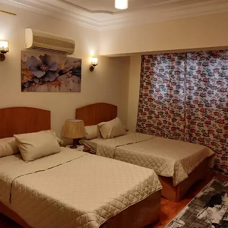 Luxurious, Fully Furnished And Well-Equipped Apartment With Modern Amenities, Stunning Views, And Convenient Location For Remote Work Or Studying From Home Cairo Exterior photo