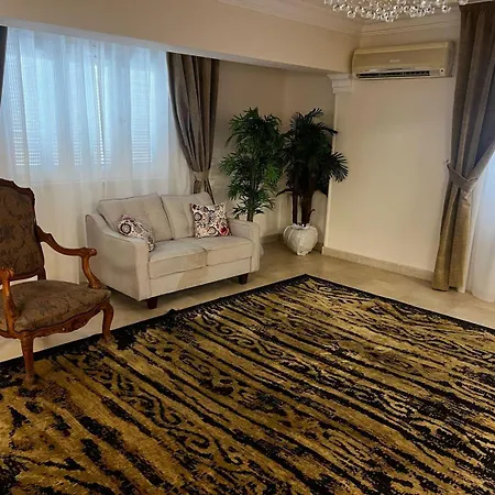 Luxurious, Fully Furnished And Well-Equipped Apartment With Modern Amenities, Stunning Views, And Convenient Location For Remote Work Or Studying From Home Cairo Exterior photo