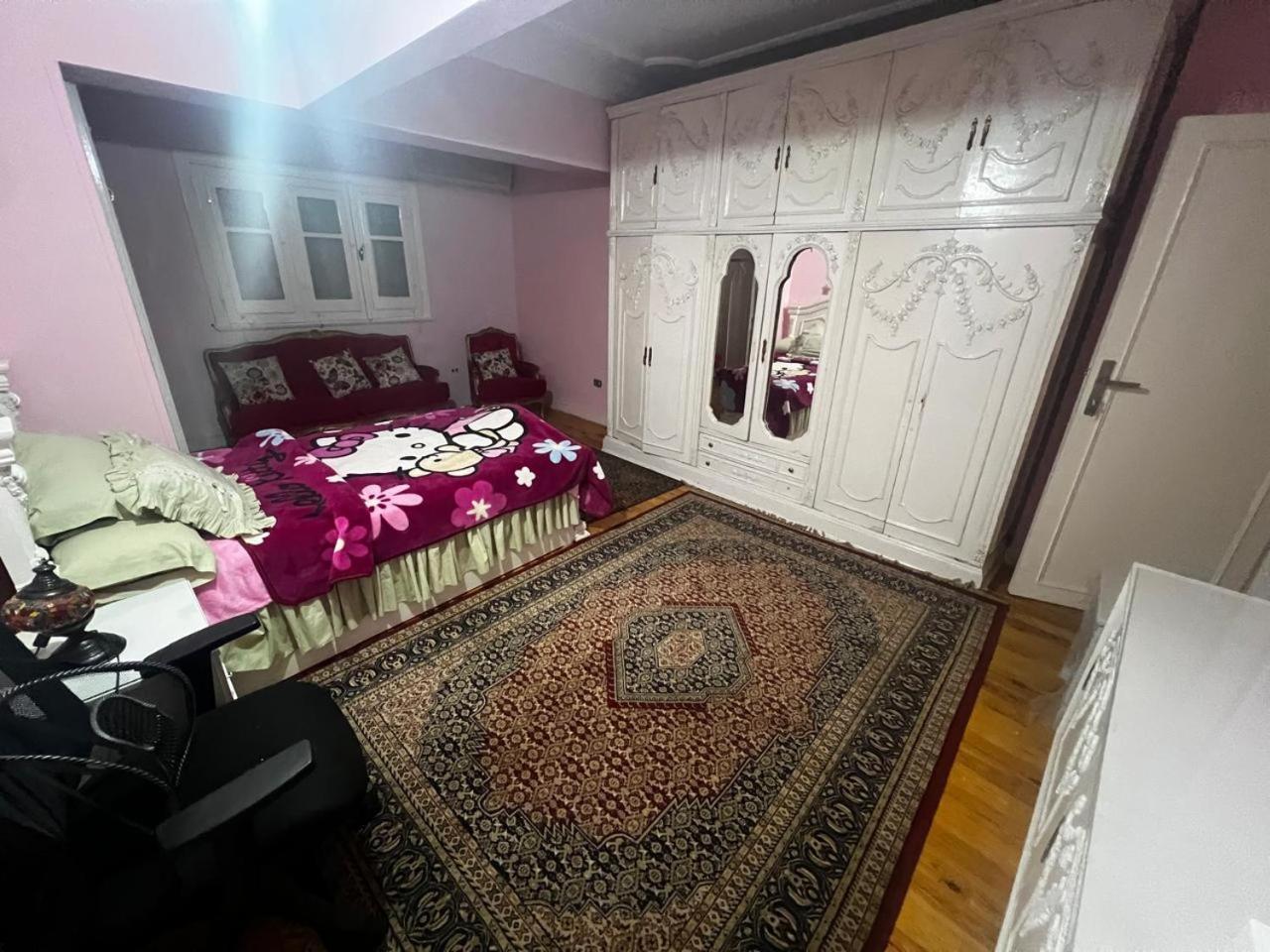 Luxurious, Fully Furnished And Well-equipped With Modern Amenities, Stunning Views, And Convenient Location For Remote Work Or Studying From *