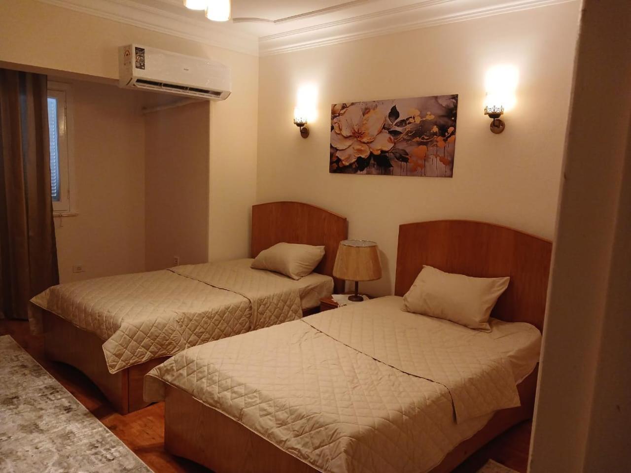 Luxurious, Fully Furnished And Well-equipped With Modern Amenities, Stunning Views, And Convenient Location For Remote Work Or Studying From Le Caire