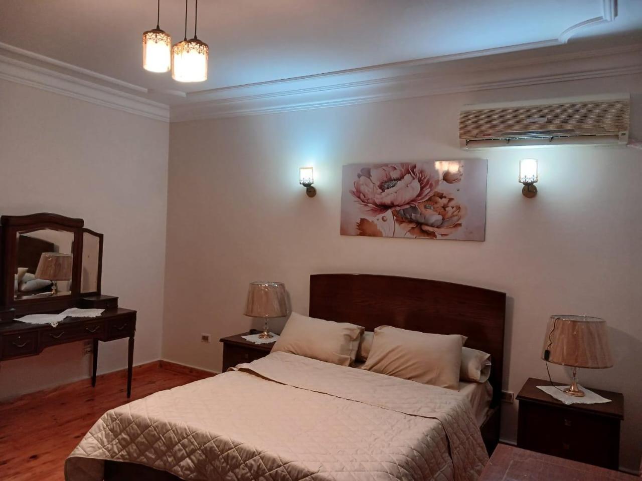 Luxurious, Fully Furnished And Well-equipped With Modern Amenities, Stunning Views, And Convenient Location For Remote Work Or Studying From Appartement
