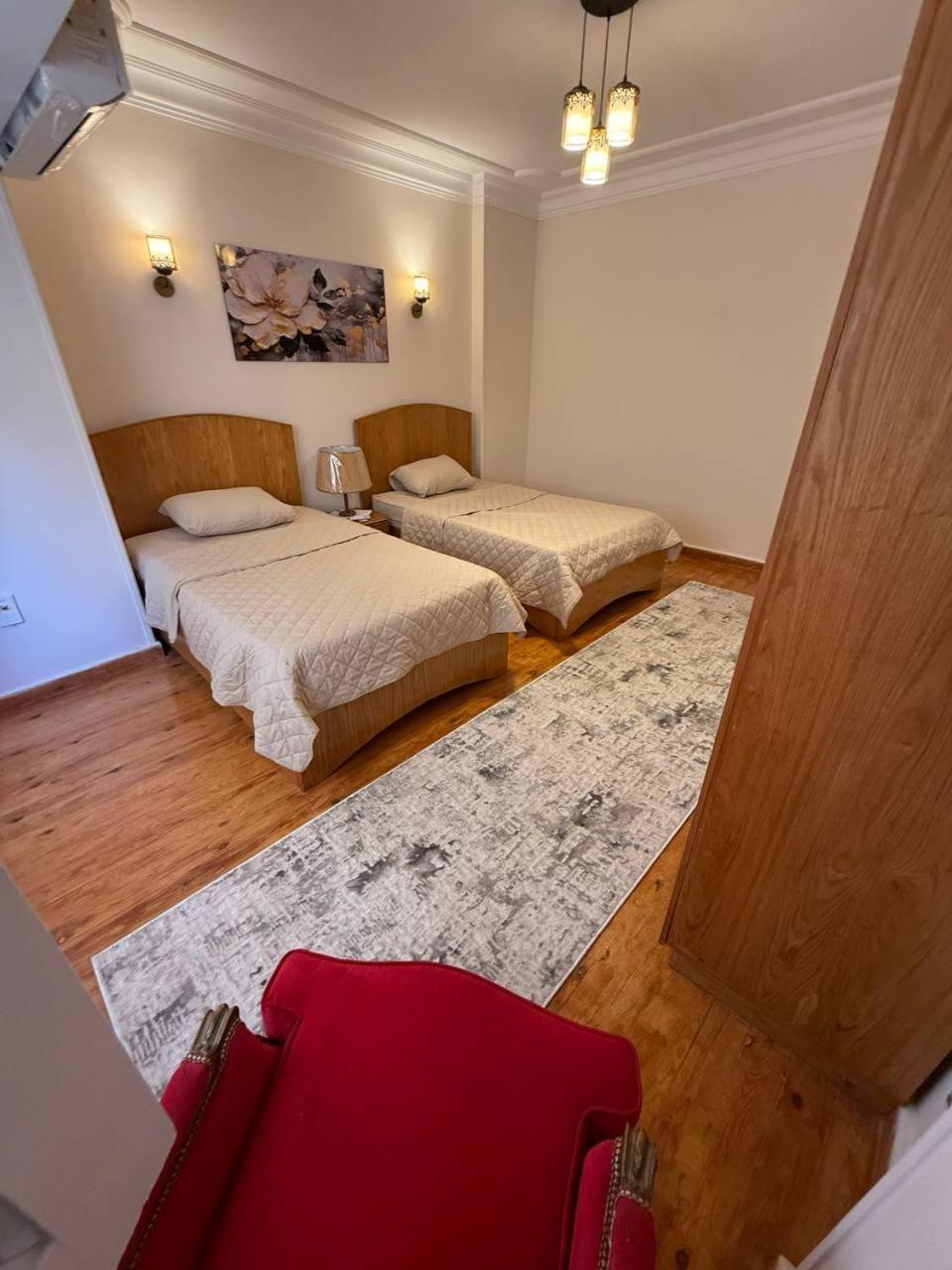 Luxurious, Fully Furnished And Well-equipped With Modern Amenities, Stunning Views, And Convenient Location For Remote Work Or Studying From Kairo